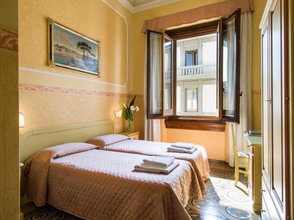 Hotel Fiorita : photo 2 de la chambre chambre double ou lits jumeaux