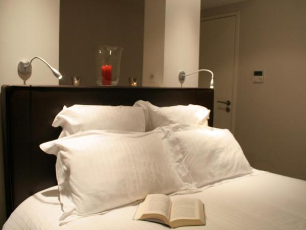 Le Porche de Sarlat : photo 6 de la chambre appartement de luxe - 6 cours des fontaines