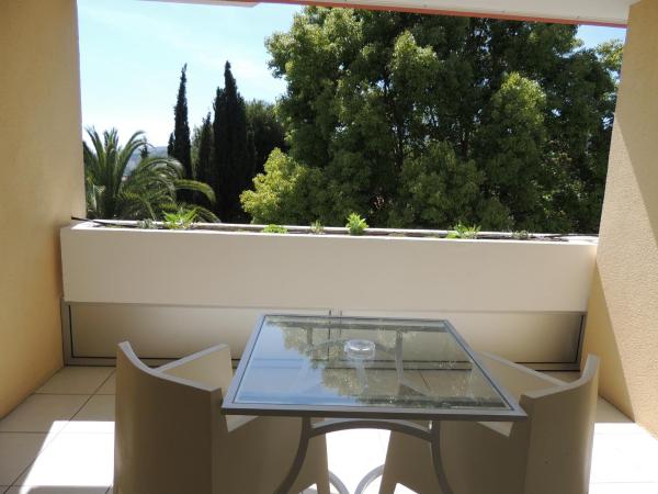 Royal Cottage : photo 6 de la chambre chambre double supérieure avec terrasse