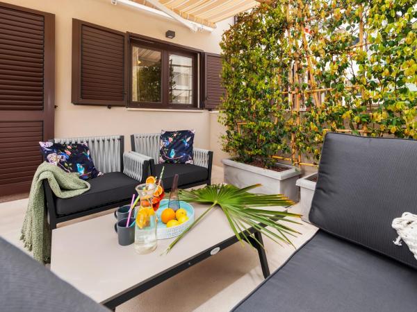 Sunset Residence Rovinj : photo 1 de la chambre appartement au rez-de-chaussée avec terrasse