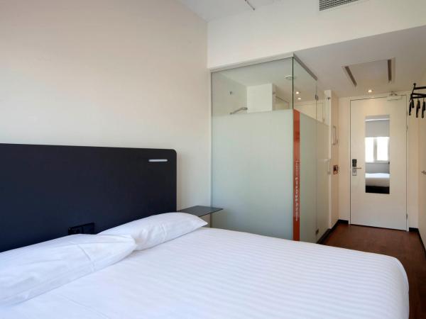 easyHotel The Hague City Centre : photo 3 de la chambre chambre double standard