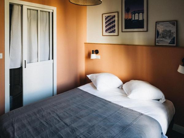 Les Chouettes Hostel : photo 5 de la chambre petite chambre double