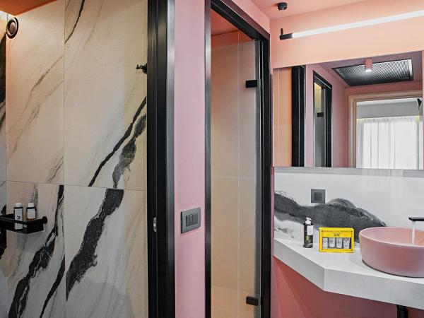 Pavo Art Hotel : photo 10 de la chambre suite quadruple 1 chambre de luxe
