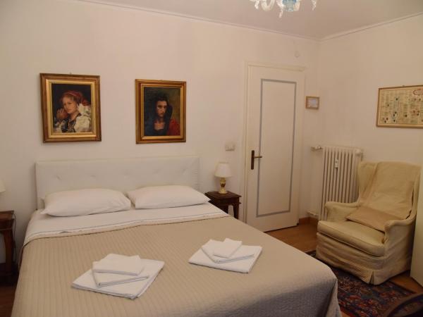 B&B Carlo Alberto : photo 8 de la chambre chambre double supérieure