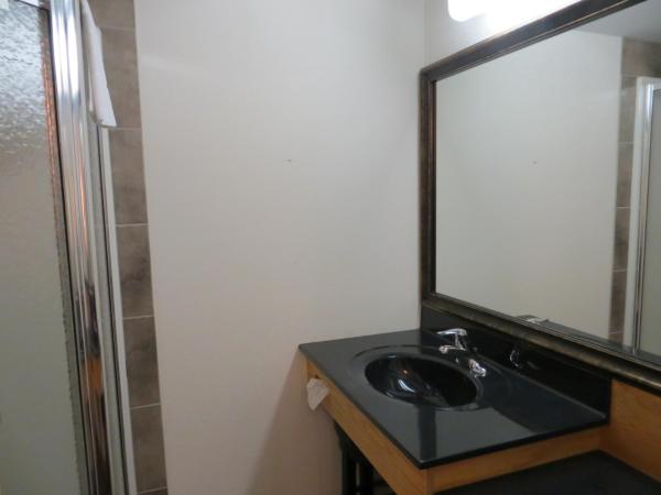 Comfort Inn & Suites : photo 3 de la chambre suite lit king-size avec jacuzzi - non-fumeurs
