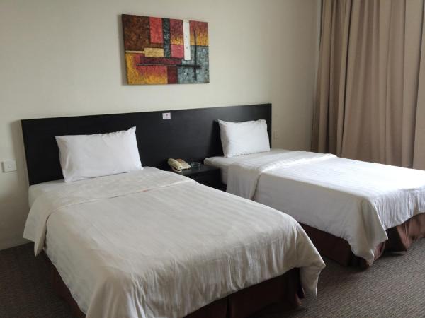 Straits View Hotel JB : photo 2 de la chambre chambre lits jumeaux supérieure (rez-de-chaussée)