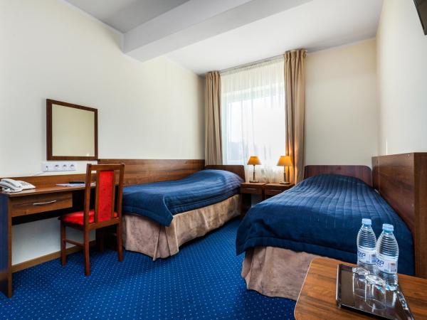 Hotel Olivia : photo 4 de la chambre chambre double ou lits jumeaux (Étage supérieur)