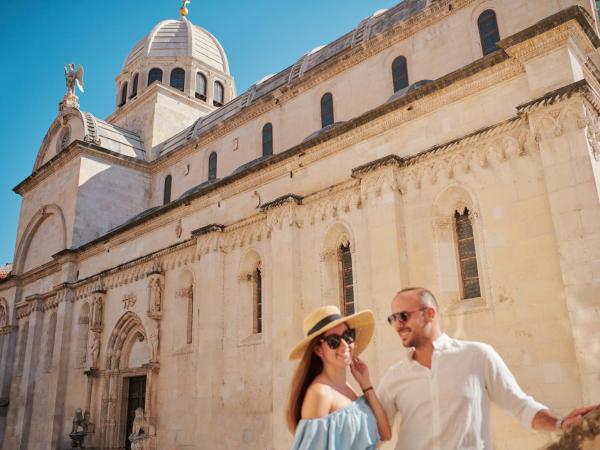 King Kresimir Heritage Hotel : photo 6 de la chambre suite avec terrasse et vue sur la mer