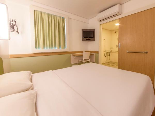 ibis budget Manaus : photo 2 de la chambre chambre double - accessible aux personnes à mobilité réduite 