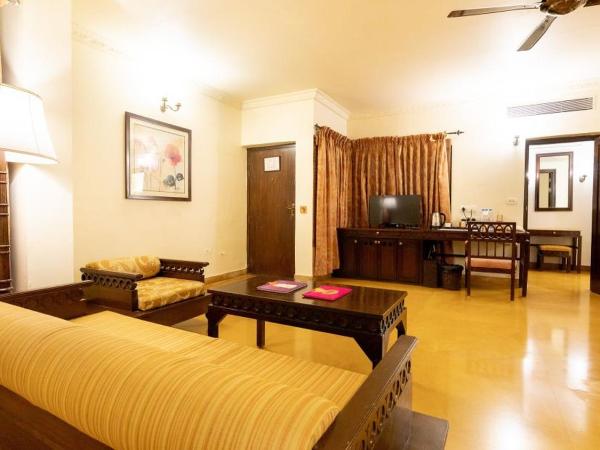 Fort JadhavGADH -A GADH Heritage Hotel : photo 1 de la chambre darbari suite