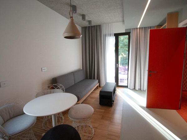 Demo Hotel Design Emotion : photo 7 de la chambre suite lit queen-size