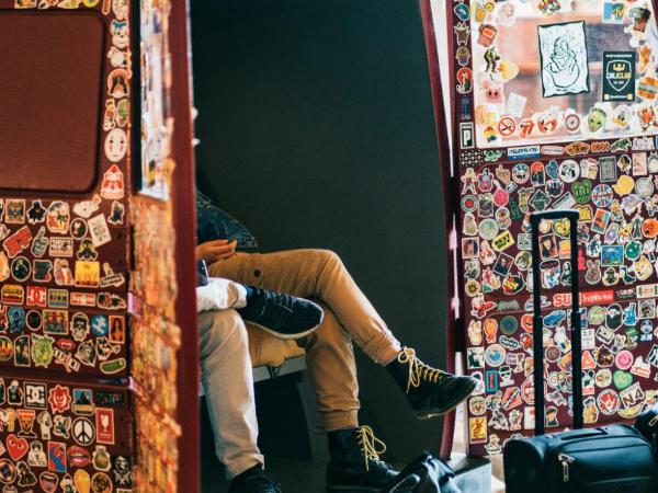 Three Little Pigs Hostel - Your Berlin Castle : photo 2 de la chambre chambre double avec salle de bains commune