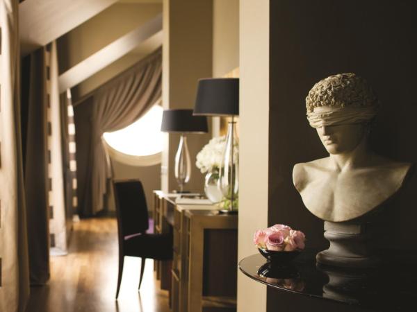 Four Seasons Hotel Milano : photo 2 de la chambre suite designer lit king-size