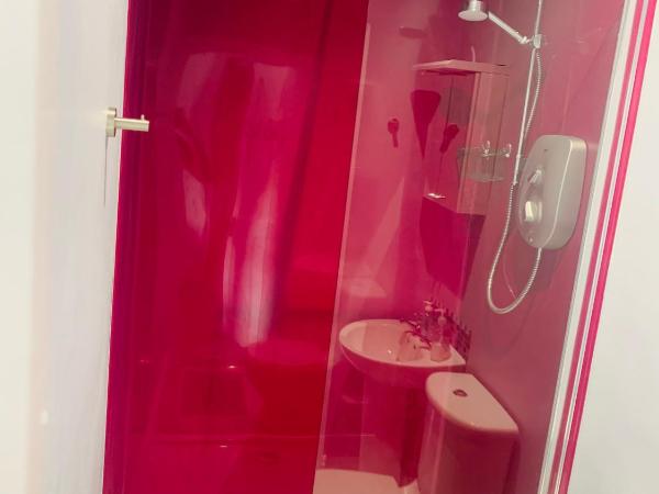 Minster Hub - 2 Min Walk 2 Minster! : photo 2 de la chambre chambre double