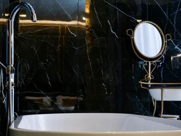 Family Affair Luxury Rooms&Suites : photo 7 de la chambre suite