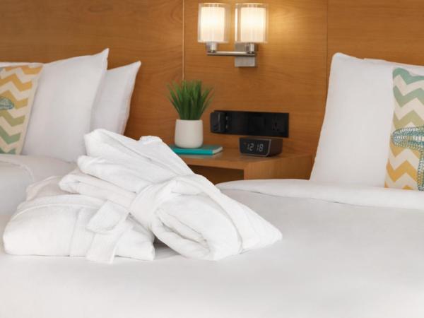 Radisson Panama City Beach - Oceanfront : photo 6 de la chambre suite avec 2 lits doubles - long séjour - non-fumeurs - dernier Étage