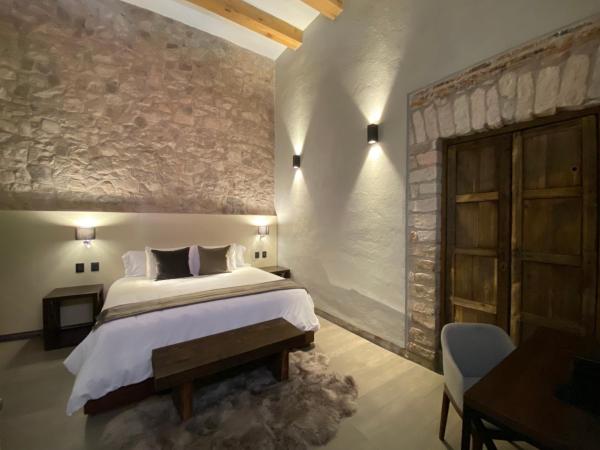 Hotel Casa Once : photo 8 de la chambre suite lit queen-size