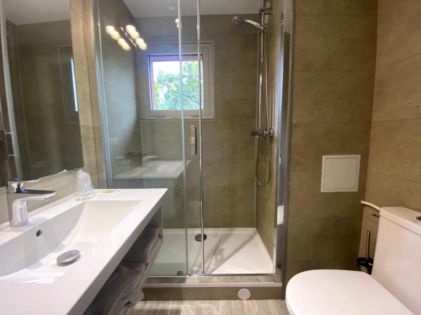 Hotel Victor Hugo : photo 3 de la chambre chambre lits jumeaux
