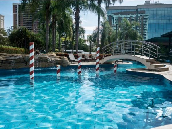 Flat Barra First : photo 8 de la chambre suite lit king-size avec balcon