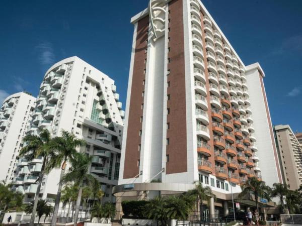 Flat Barra First : photo 10 de la chambre suite lit king-size avec balcon