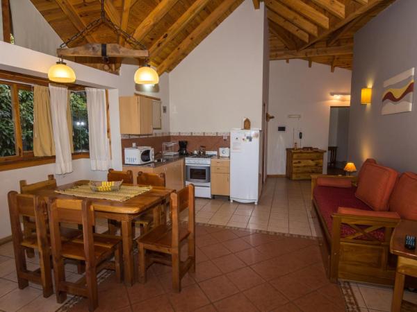 Lagos del Sur : photo 4 de la chambre chambre supérieure - vue sur lac