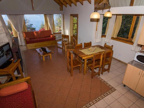 Lagos del Sur : photo 2 de la chambre chambre supérieure - vue sur lac