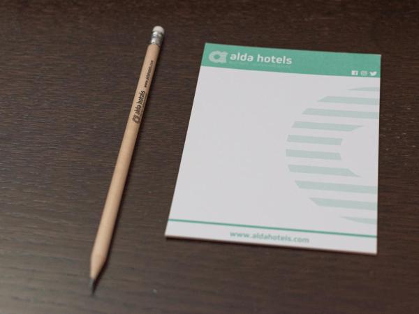 Hotel Alda Zaragoza Independencia : photo 5 de la chambre chambre double ou lits jumeaux supérieure avec terrasse