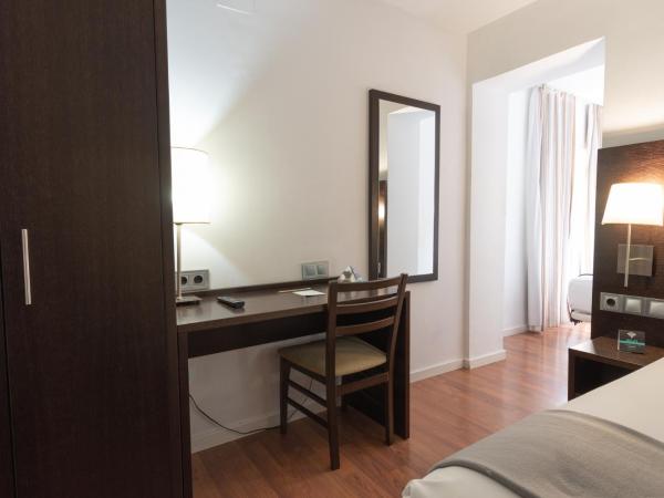 Hotel Alda Zaragoza Independencia : photo 5 de la chambre chambre triple