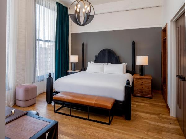 The Last Hotel : photo 4 de la chambre suite présidentielle