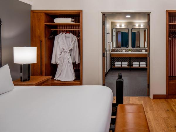 The Last Hotel : photo 5 de la chambre suite présidentielle