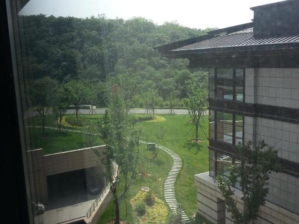 Primus Hotel Qipan Moutain Shenyang : photo 4 de la chambre chambre double ou lits jumeaux deluxe - vue sur montagne