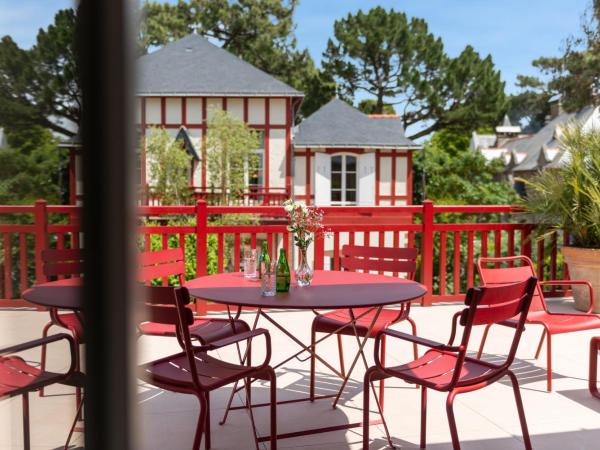 Hôtel Le Saint Christophe : photo 2 de la chambre suite avec terrasse 