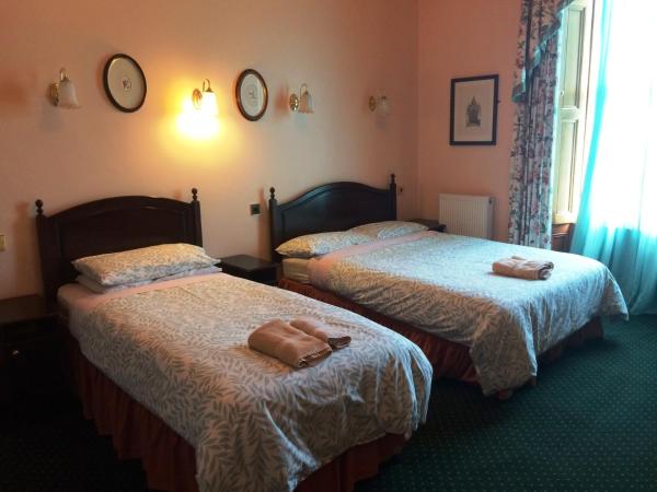 Bellevue Guest House : photo 2 de la chambre chambre triple