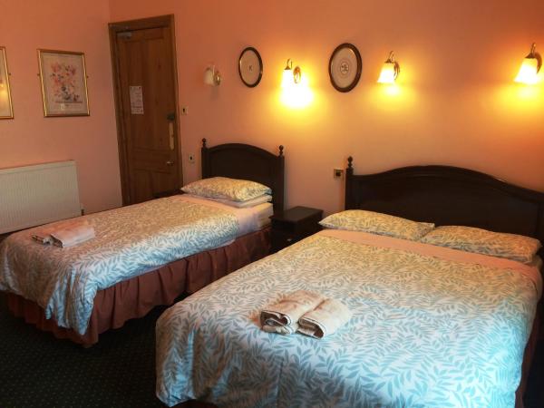 Bellevue Guest House : photo 5 de la chambre chambre triple