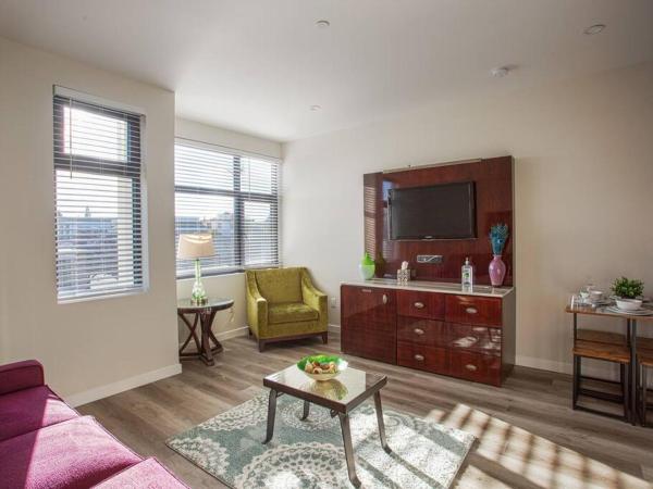 One Bedroom Apartment with SD Downtown View : photo 3 de la chambre appartement