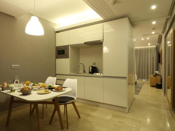 Mid Town Hotel Casablanca : photo 10 de la chambre chambre double supérieure