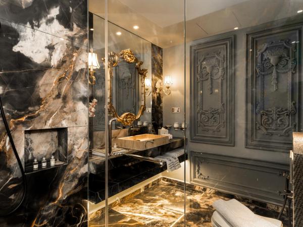 Arte by Thomas Chan : photo 6 de la chambre hébergement palais noir vi