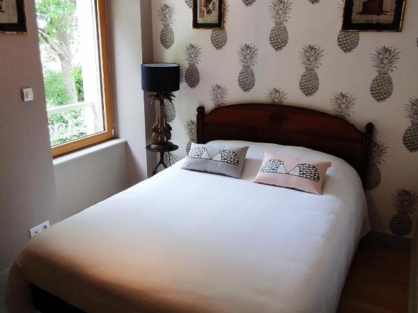 Maison de Kersalomon : photo 7 de la chambre suite - vue sur jardin