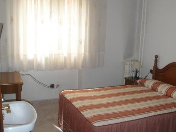 Hostal Los Andes : photo 4 de la chambre chambre simple avec salle de bains commune
