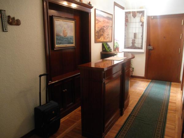 Hostal Los Andes : photo 1 de la chambre chambre double ou lits jumeaux avec lit d'appoint