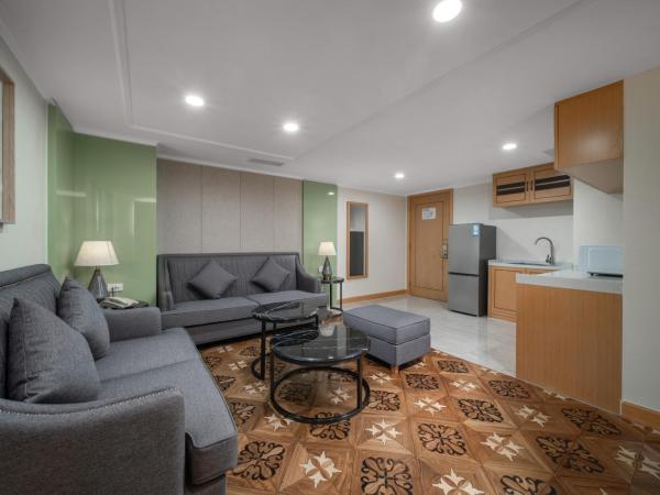 Holiday Inn Beijing Chang An West, an IHG Hotel : photo 3 de la chambre suite 1 chambre lit king-size - non-fumeurs