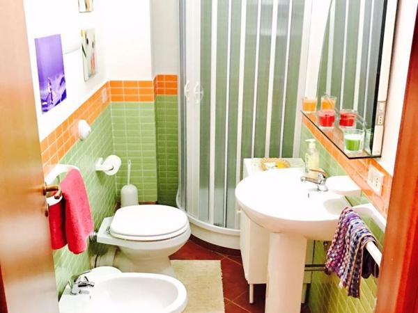 Palermo Inn Apartment : photo 5 de la chambre appartement avec balcon