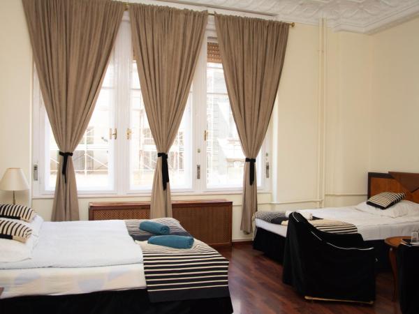 Evergreen Budapest Guest House : photo 6 de la chambre chambre double ou lits jumeaux