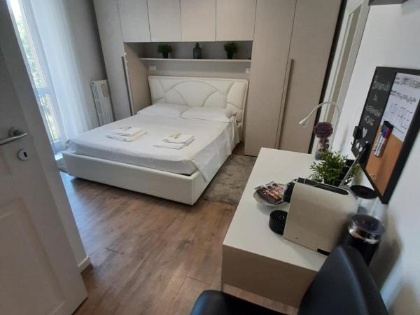 ALESSANDRA'S HOME : photo 1 de la chambre chambre double deluxe avec salle de bains privative