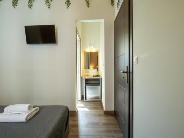 Karma Athens : photo 4 de la chambre chambre double - rez-de-chaussée