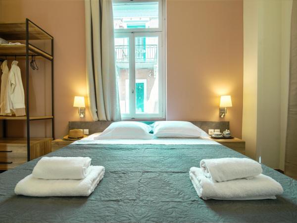 Karma Athens : photo 8 de la chambre chambre double - rez-de-chaussée