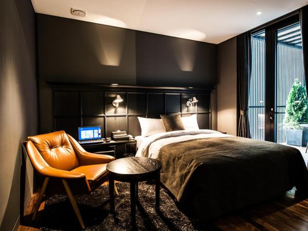 SR Hotel Sadang : photo 1 de la chambre chambre double de luxe 