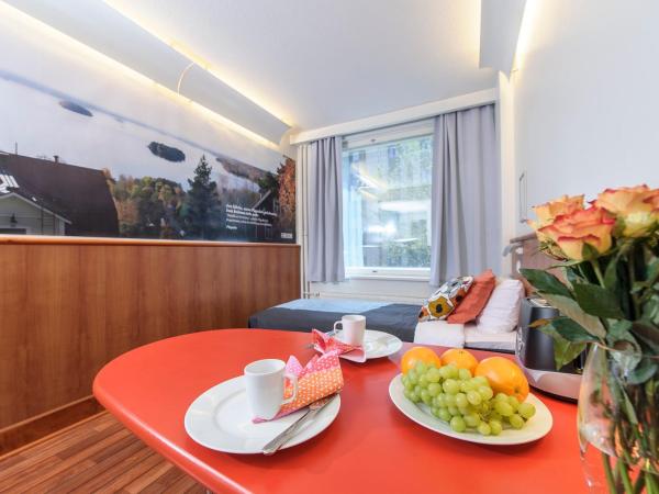 Forenom Aparthotel Tampere : photo 9 de la chambre chambre triple avec 3 lits simples