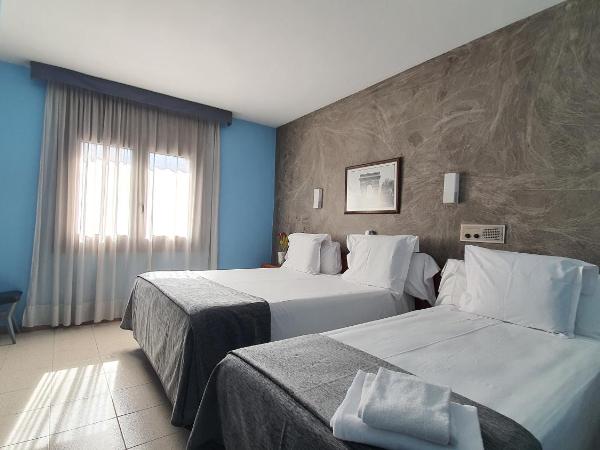 Hotel Les 7 Claus : photo 1 de la chambre chambre quadruple