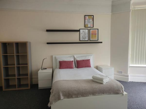 Abbeyfield Guesthouse : photo 1 de la chambre chambre double avec salle de bains commune